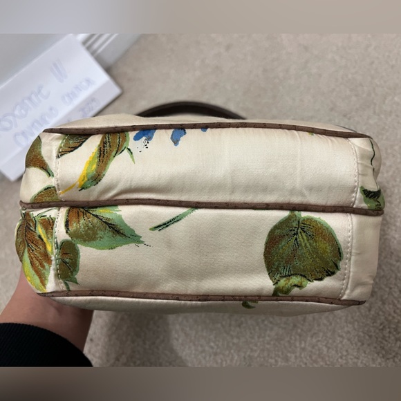 Authentic Prada shoulder bag - Picture 7 of 14